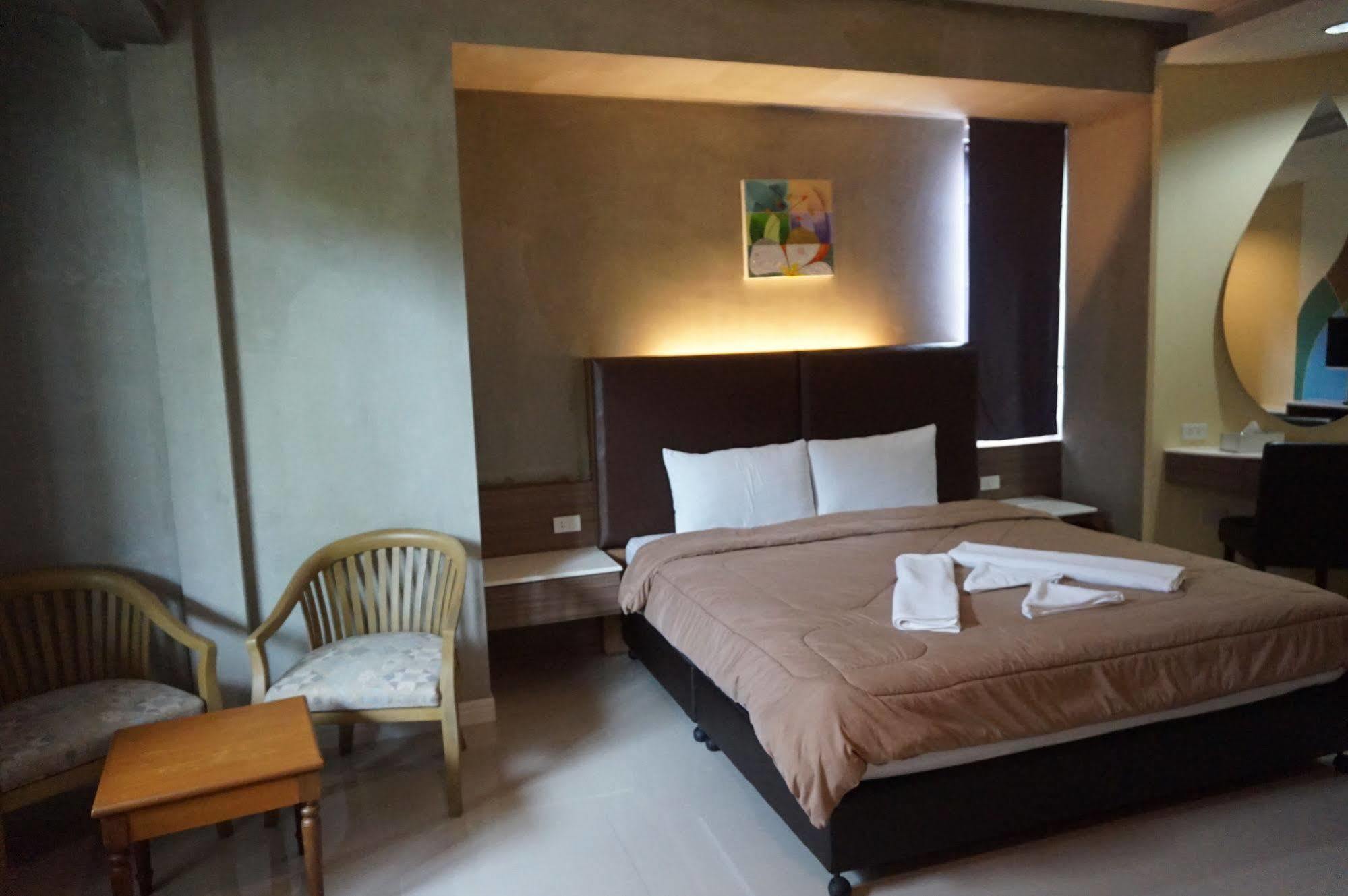 Hotel Mila Garden à Roi Et Extérieur photo